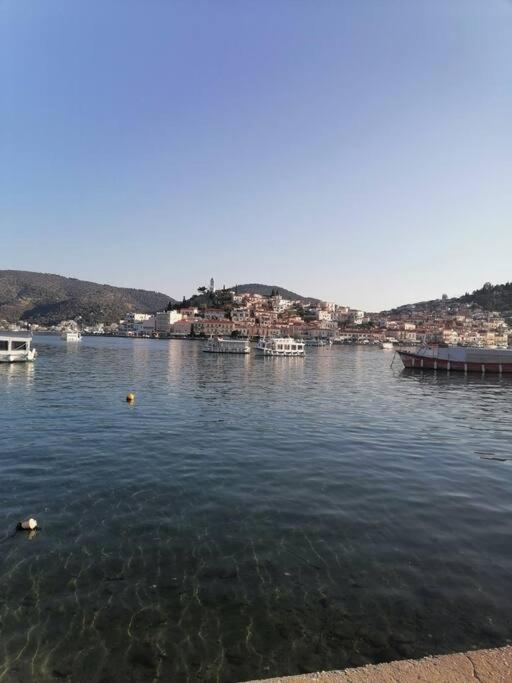 Suiteviewporos Galatas  Exterior photo